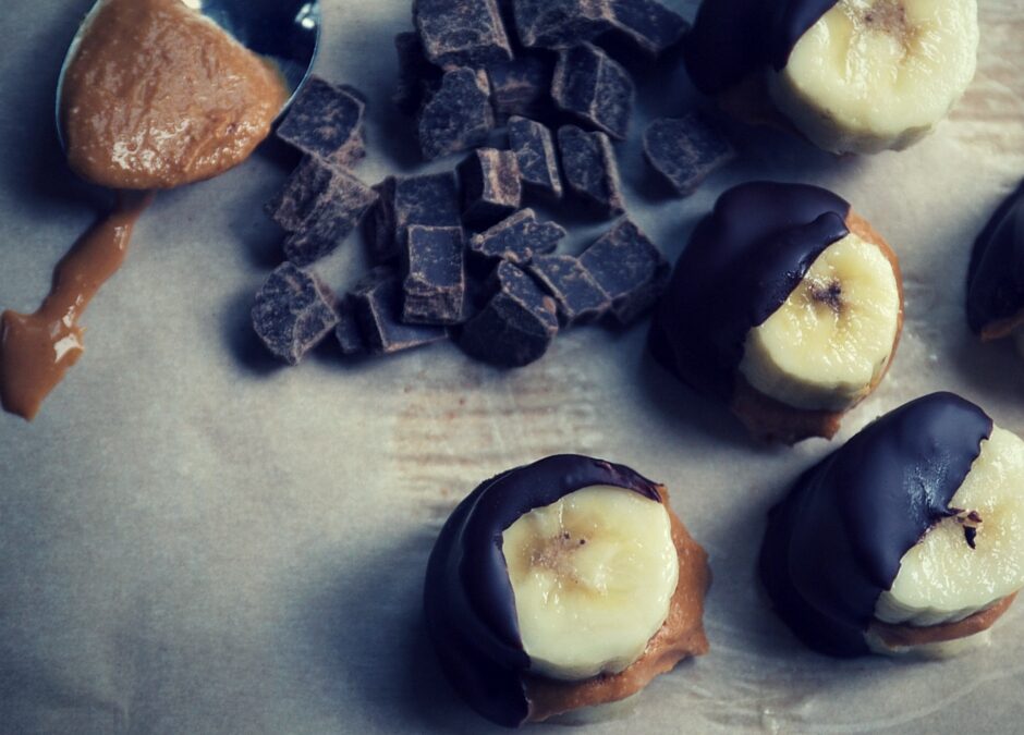 Chocolate Peanut Butter Banana Bites