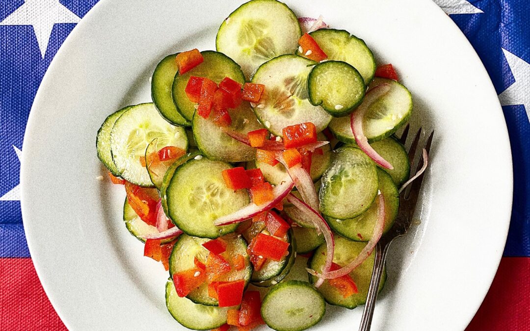 10-Minute Creamy Cucumber Salad!