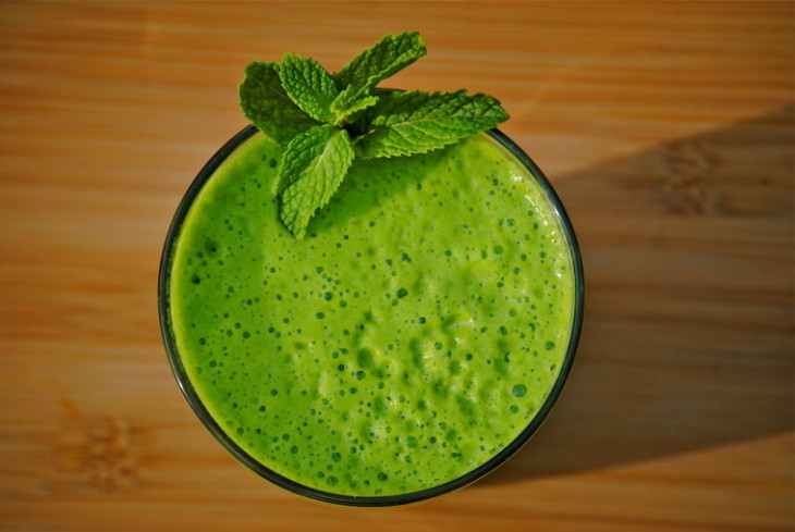 Green Smoothie – curb your holiday cravings!