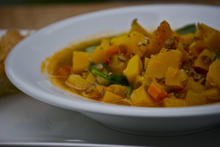 Curried Butternut Squash Soup with Lentils & Apples