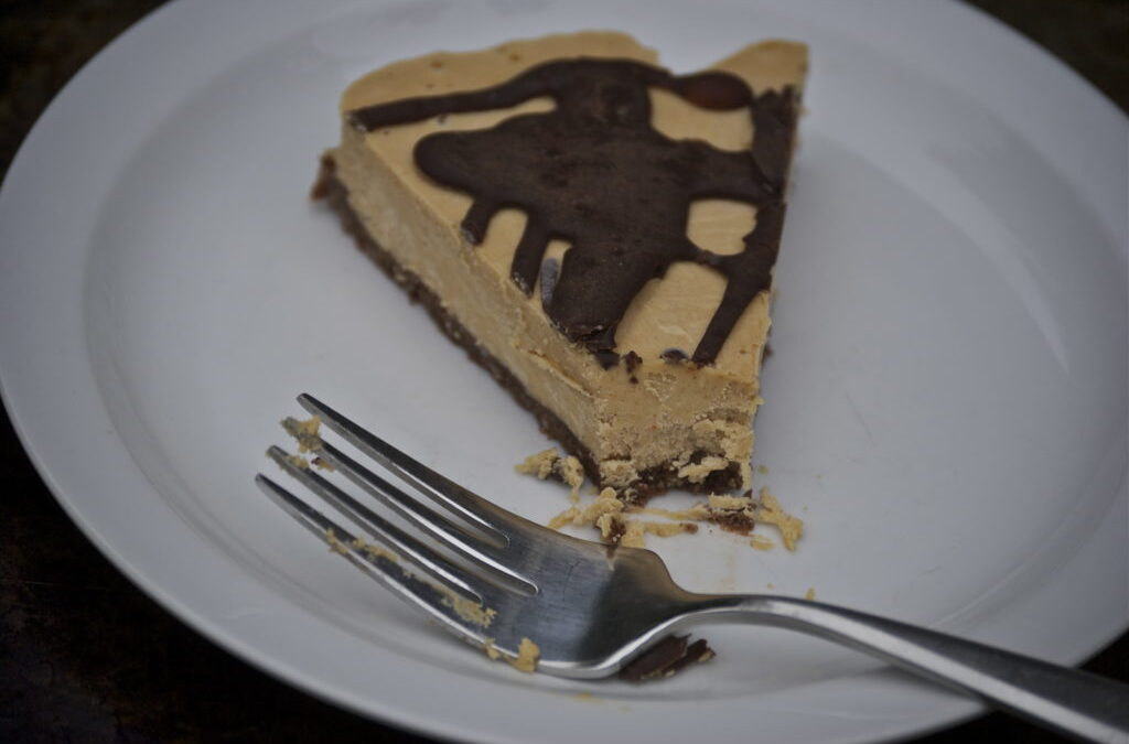 No-Bake Chocolate Peanut Butter Pie