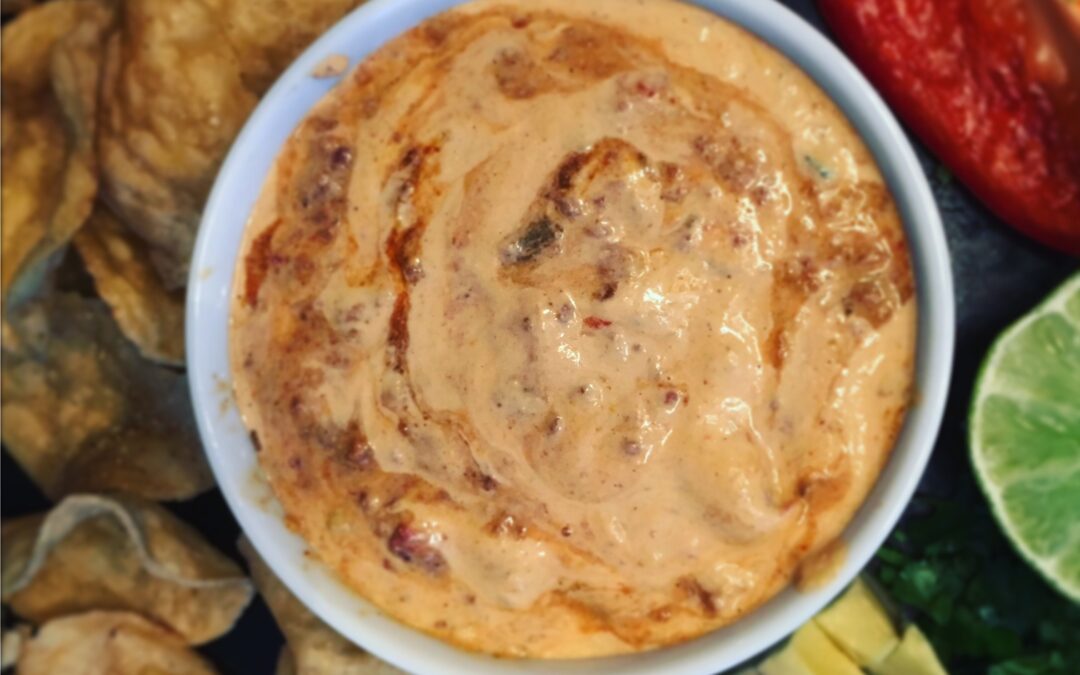 Chili Queso Dip! (vegan)