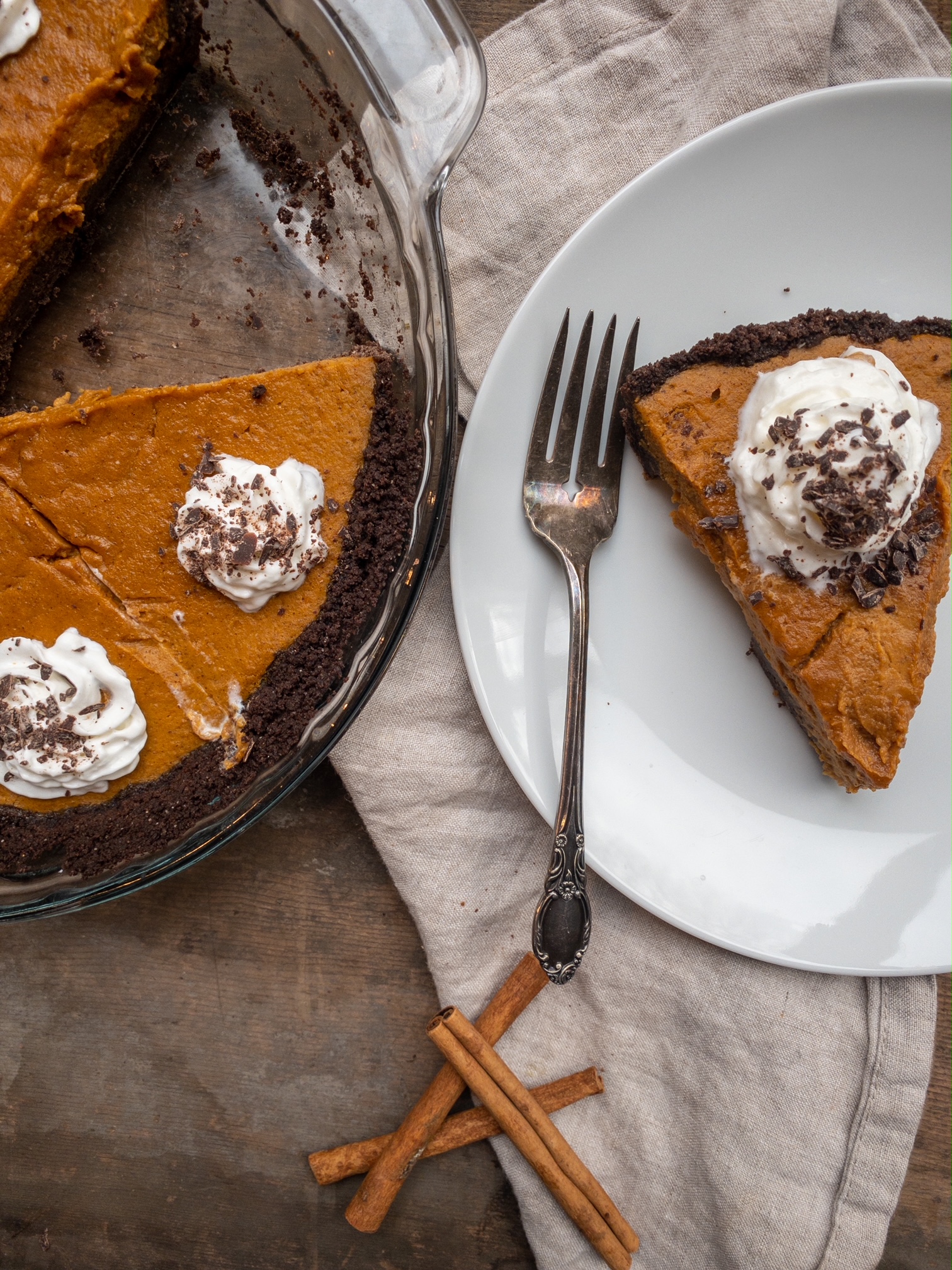 Pumpkin Pie with Chocolate Crust