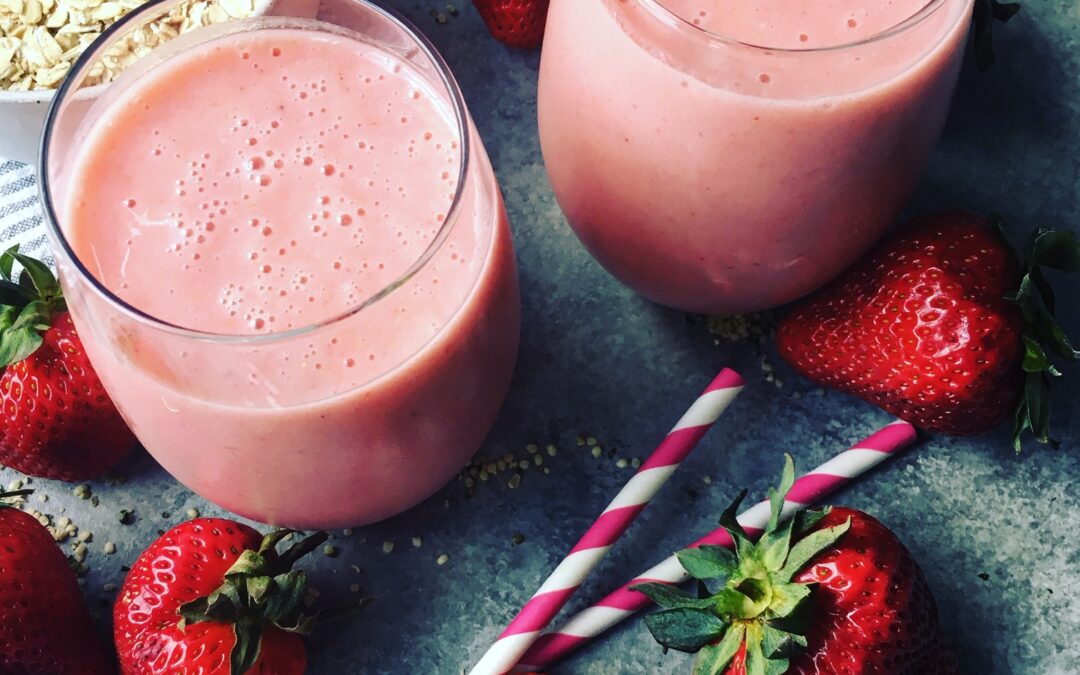Strawberry Oatmeal Smoothie