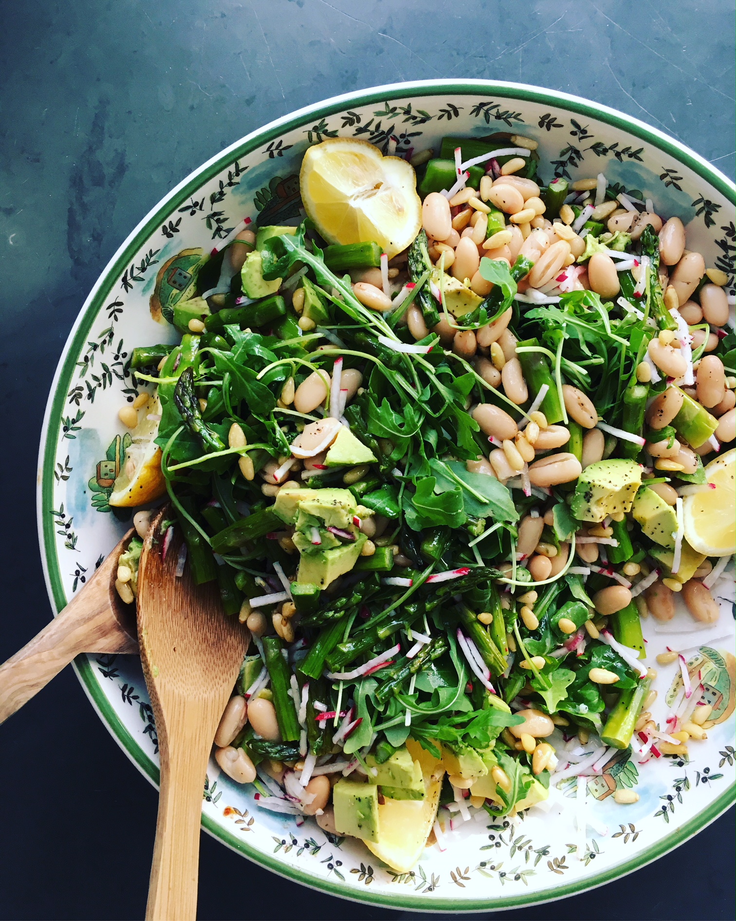 Asparagus White Bean Avocado Salad